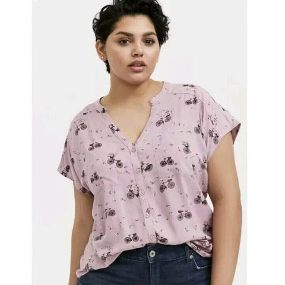 Torrid Plus Size 3X Shirt Top‎ Lilac Floral Bicycles Blouse